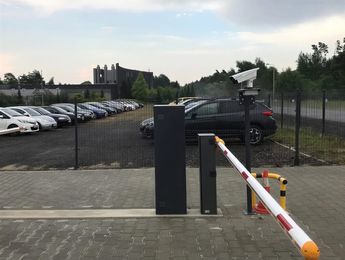 Główne zdjęcie parkingu Parking LOT 24 - lotnisko Katowice-Pyrzowice (KTW) Parking LOT 24 - lotnisko Katowice-Pyrzowice (KTW) - główne zdjęcie parkingu