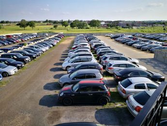 Główne zdjęcie parkingu Parking Darex - lotnisko Katowice-Pyrzowice (KTW) Parking Darex - lotnisko Katowice-Pyrzowice (KTW) - główne zdjęcie parkingu
